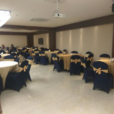 Hotel Picasso Paschim Vihar Delhi - Couple Friendly Local Ids Accepted Екстериор снимка