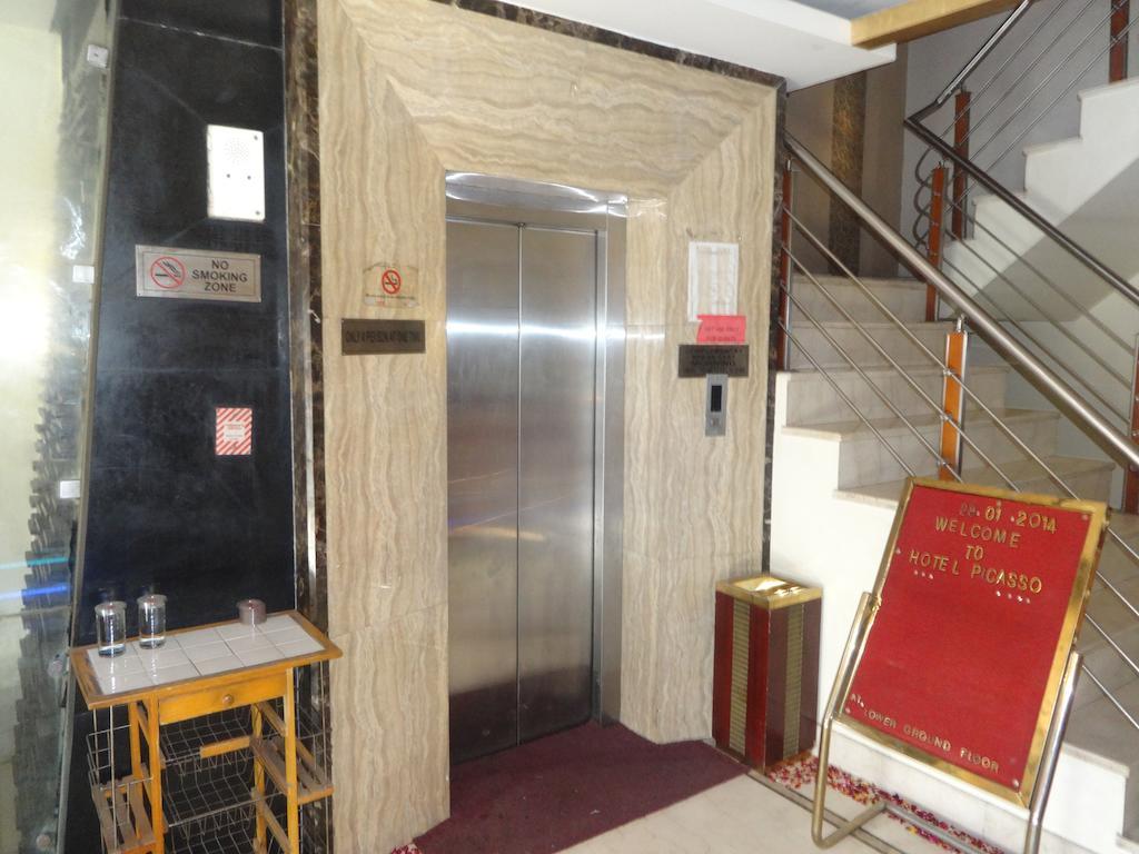 Hotel Picasso Paschim Vihar Delhi - Couple Friendly Local Ids Accepted Екстериор снимка