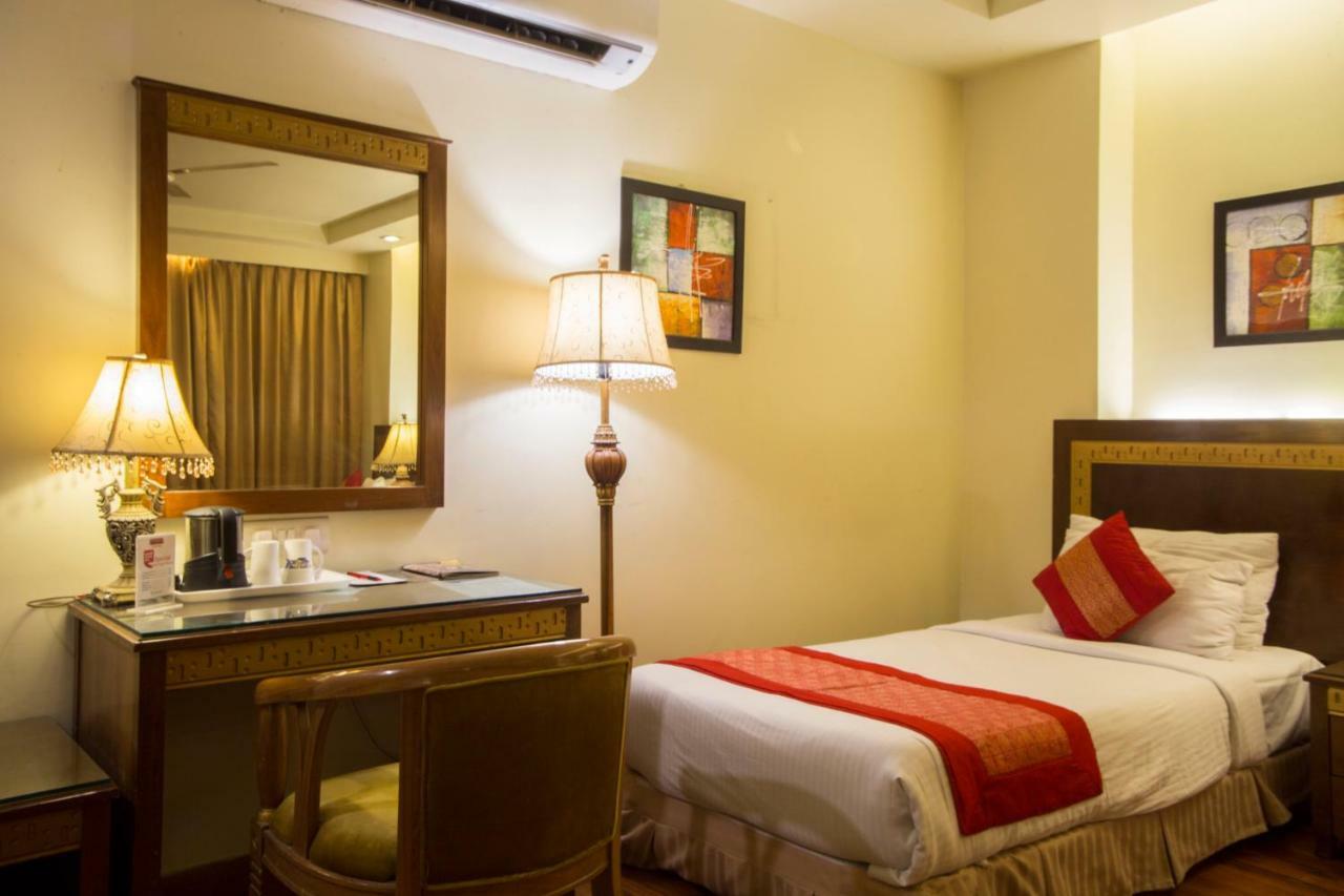 Hotel Picasso Paschim Vihar Delhi - Couple Friendly Local Ids Accepted Екстериор снимка