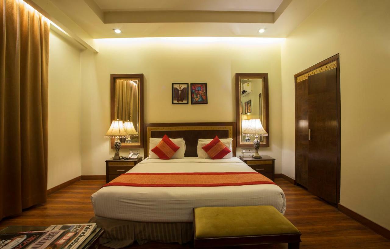 Hotel Picasso Paschim Vihar Delhi - Couple Friendly Local Ids Accepted Екстериор снимка