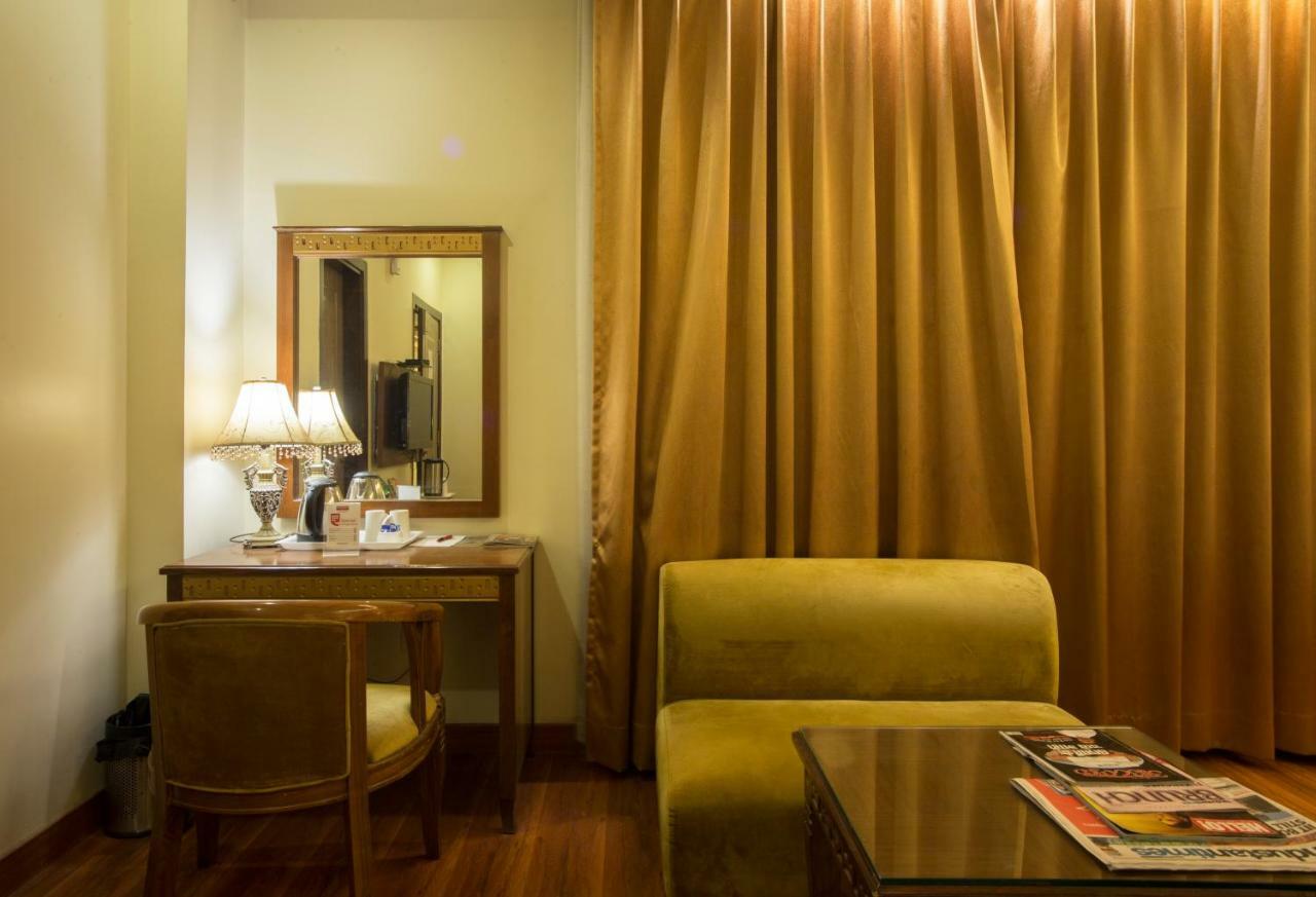 Hotel Picasso Paschim Vihar Delhi - Couple Friendly Local Ids Accepted Екстериор снимка