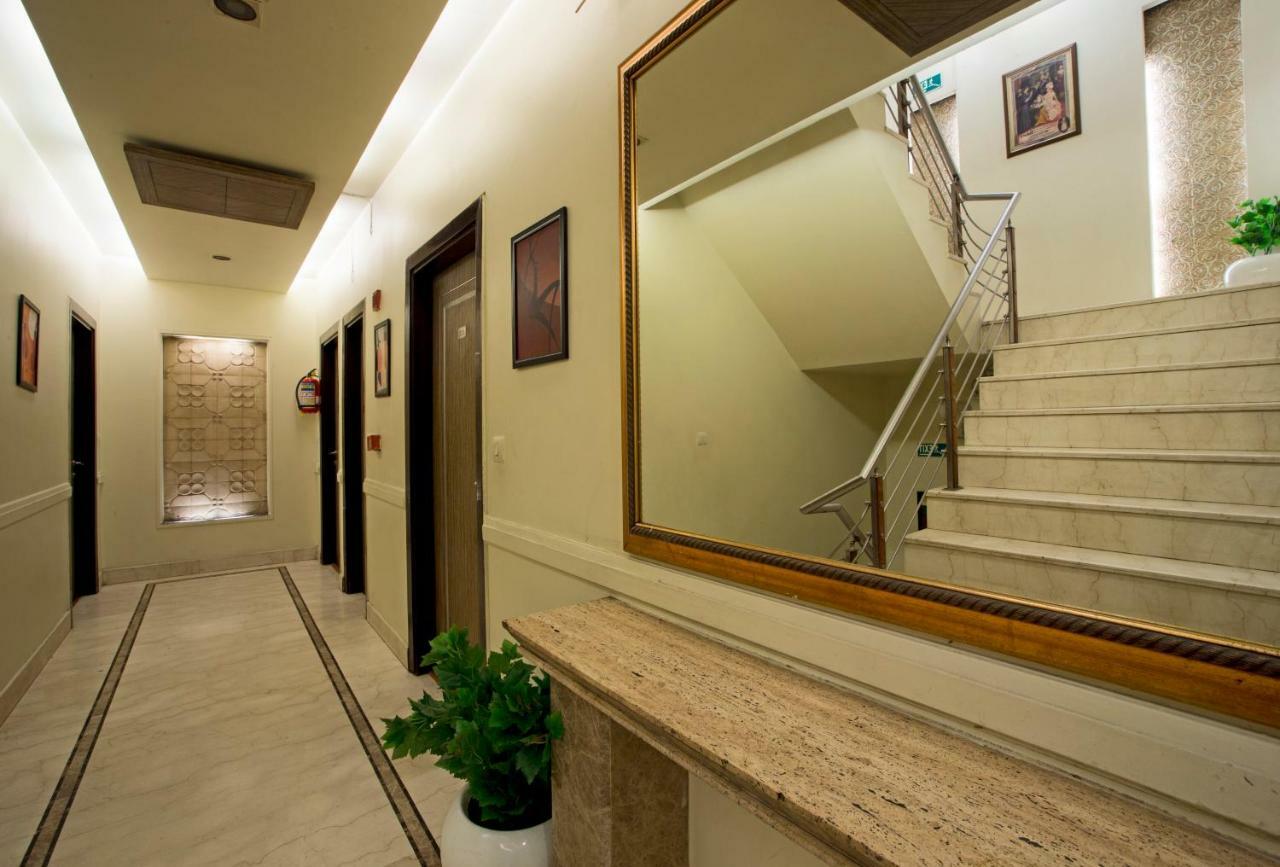 Hotel Picasso Paschim Vihar Delhi - Couple Friendly Local Ids Accepted Екстериор снимка